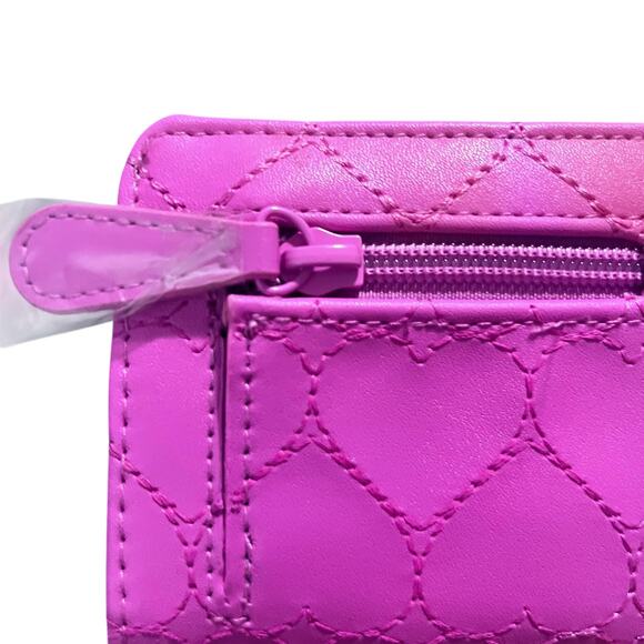 New Pink Betsy Johnson heart Leather Wallet - Picture 4 of 5